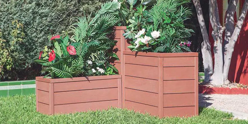 Jardineras de Madera Tecnológica